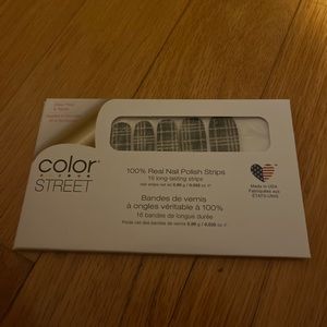 Color Street Plaid Reputation (Retired) IN PACKAGING